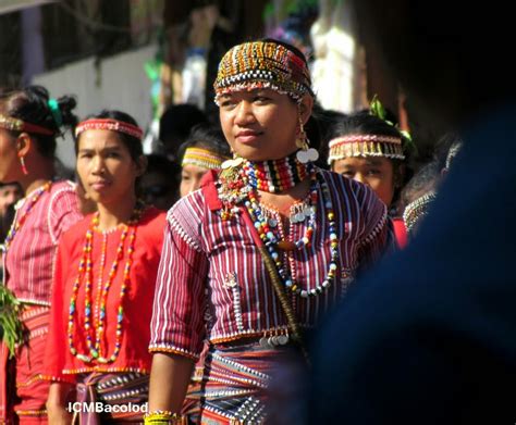 Bontoc people .